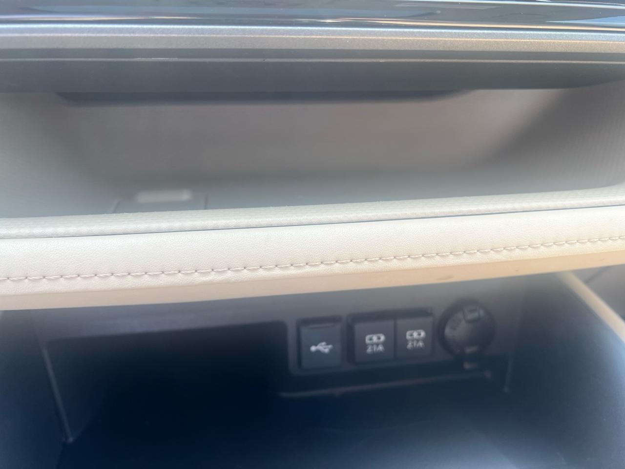 Toyota Highlander XLE AWD (Natl) 2021