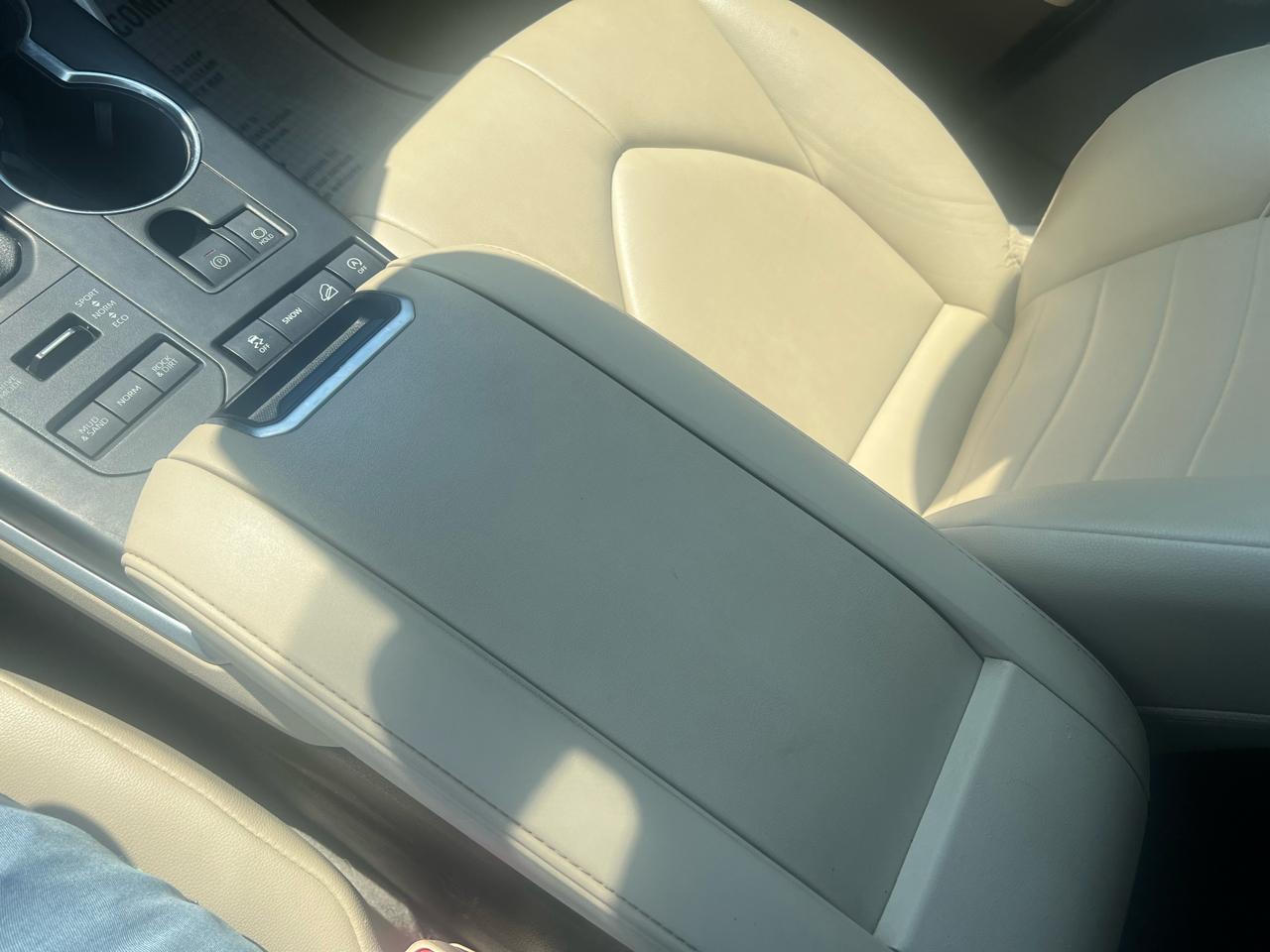 Toyota Highlander XLE AWD (Natl) 2021