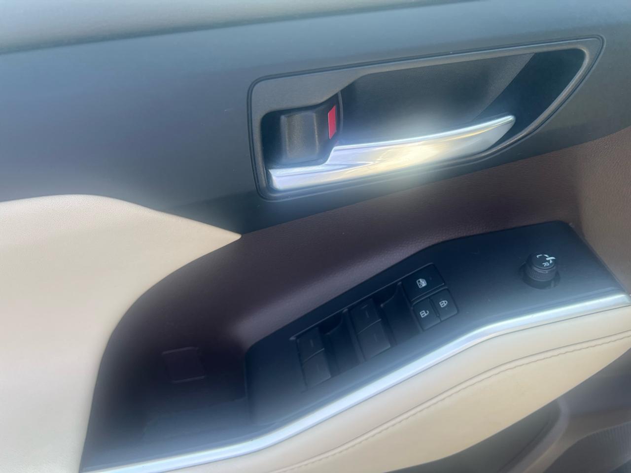 Toyota Highlander XLE AWD (Natl) 2021