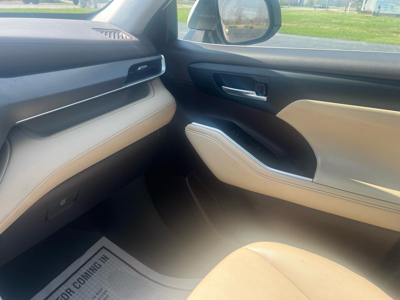 Toyota Highlander XLE AWD (Natl) 2021