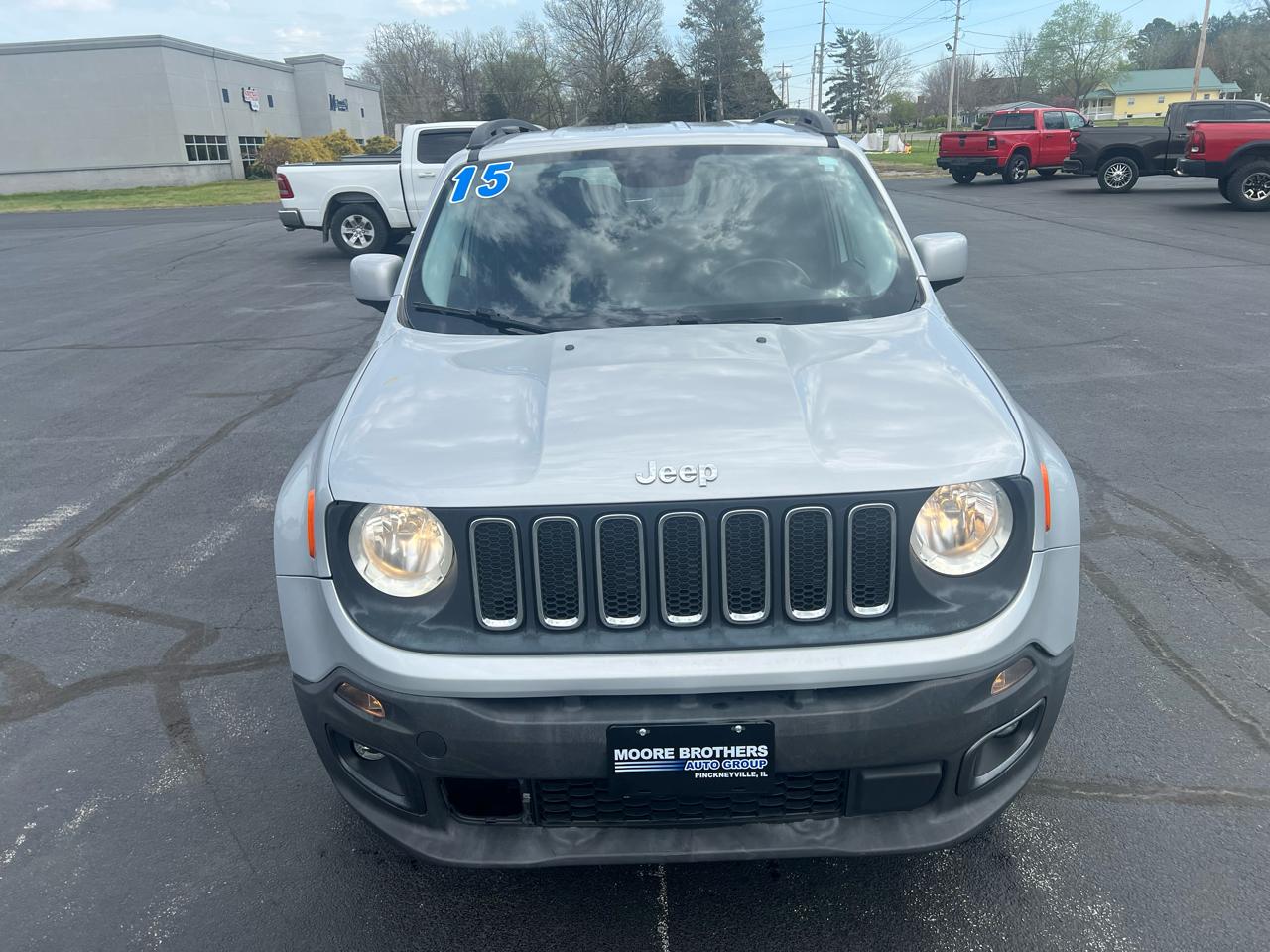 Jeep Renegade Latitude 4D SUV FWD 2015