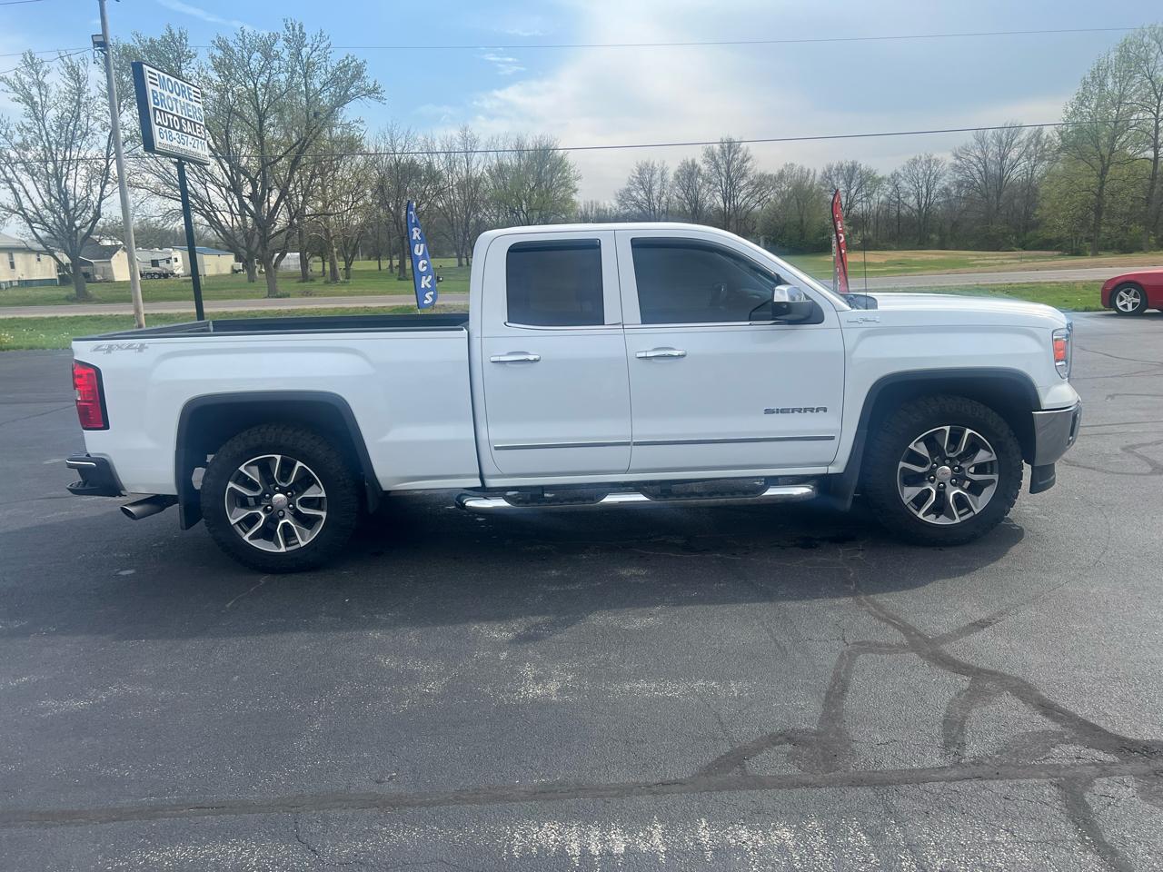 GMC Sierra 1500 4WD Double Cab 143.5" SLT 2015