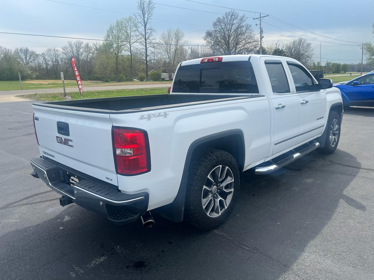 GMC Sierra 1500 4WD Double Cab 143.5" SLT 2015
