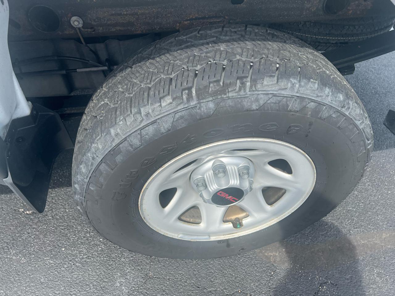 GMC Sierra 1500 2WD Reg Cab 133.0" 2017