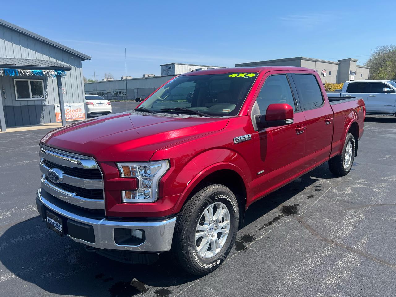 Ford F-150 4WD SuperCrew 150" Lariat 2016