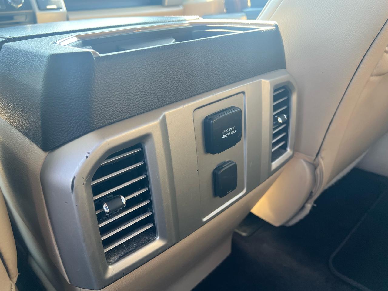 Ford F-150 4WD SuperCrew 150" Lariat 2016