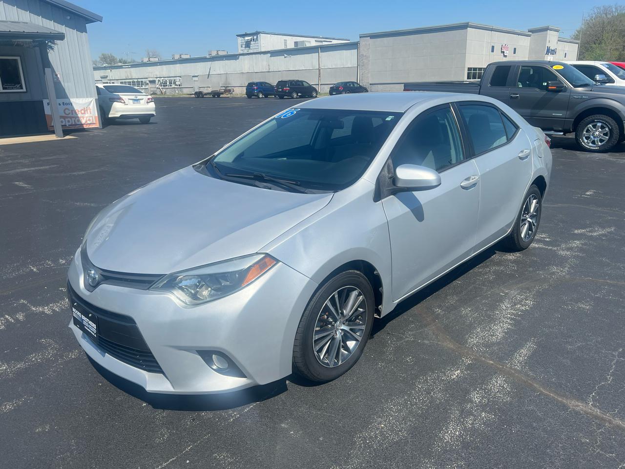 Toyota Corolla 4dr Sdn CVT LE Plus (Natl) 2016