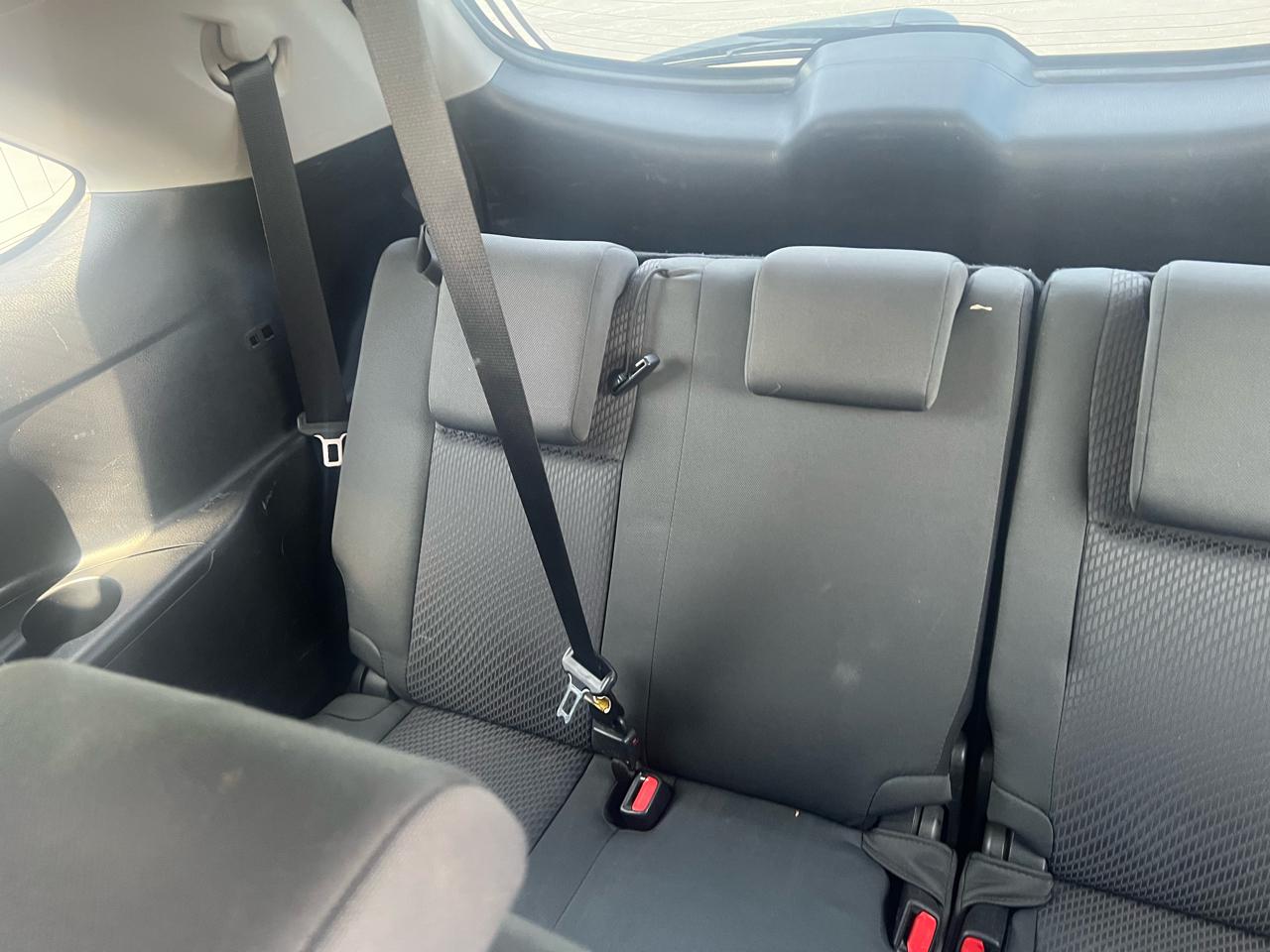 Toyota Highlander LE V6 AWD (Natl) 2019