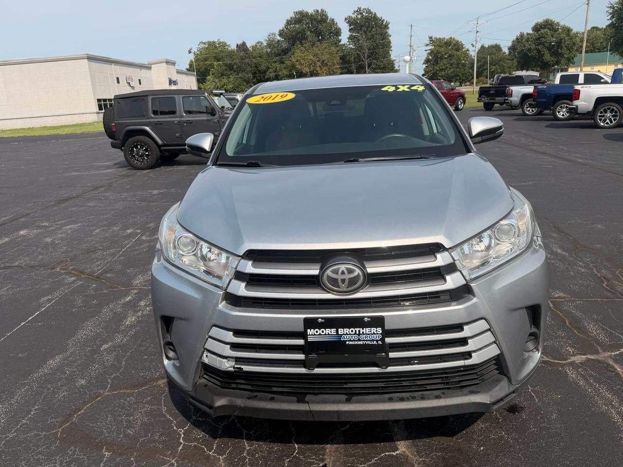 Toyota Highlander LE V6 AWD (Natl) 2019