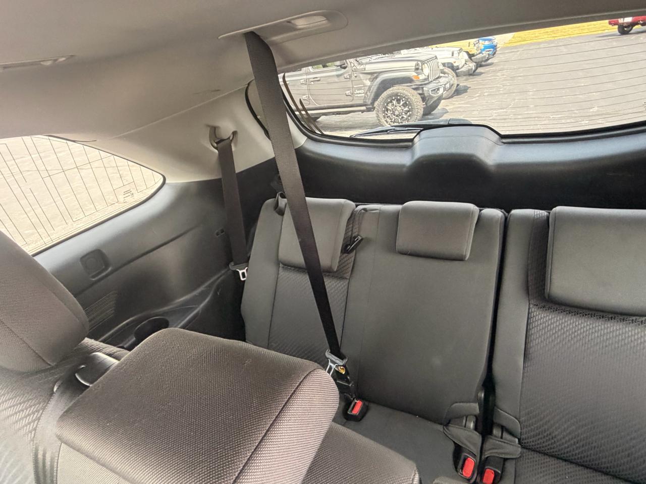 Toyota Highlander LE V6 AWD (Natl) 2019