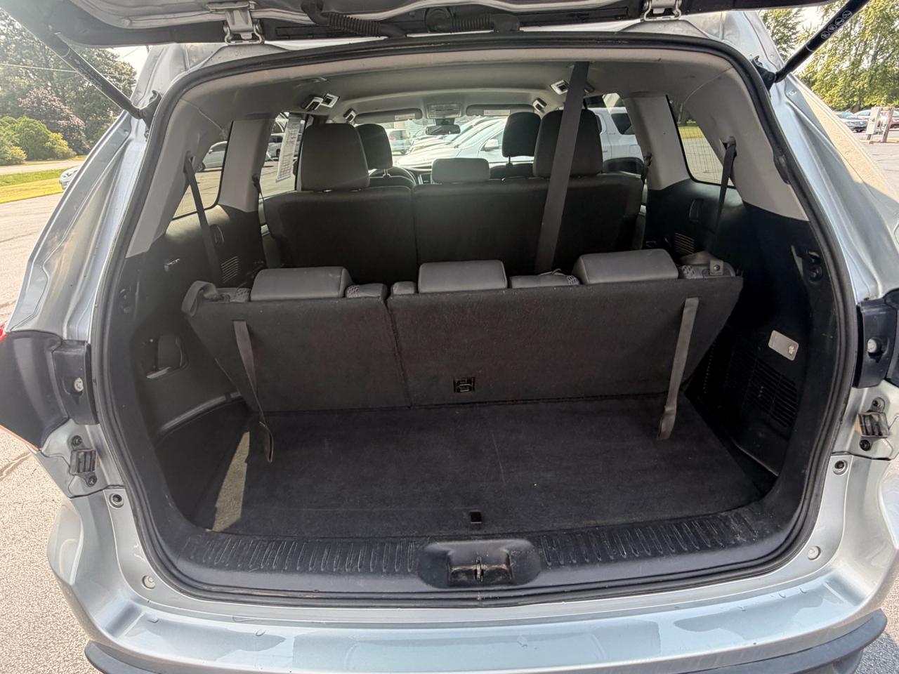 Toyota Highlander LE V6 AWD (Natl) 2019