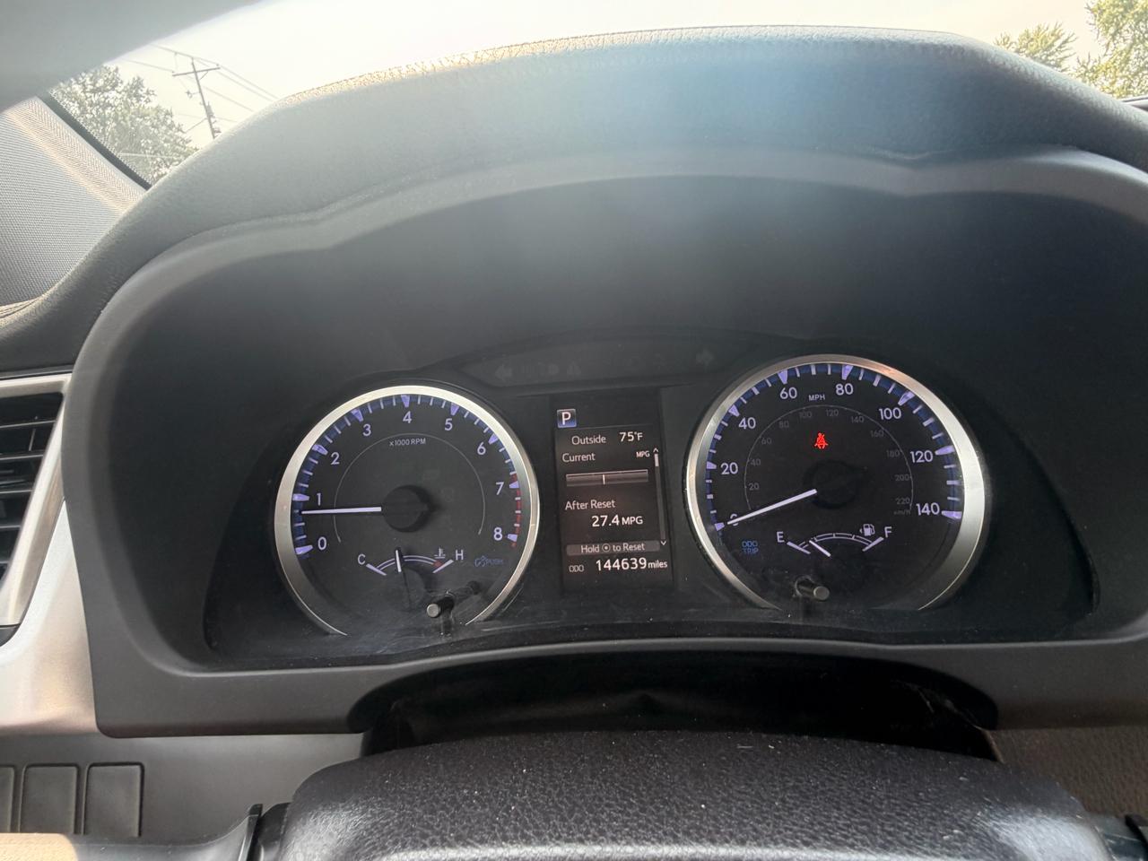 Toyota Highlander LE V6 AWD (Natl) 2019