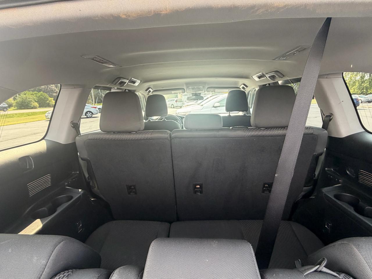 Toyota Highlander LE V6 AWD (Natl) 2019