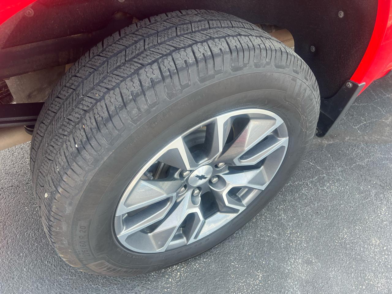 Chevrolet Silverado 1500 4WD Crew Cab 147" RST 2020