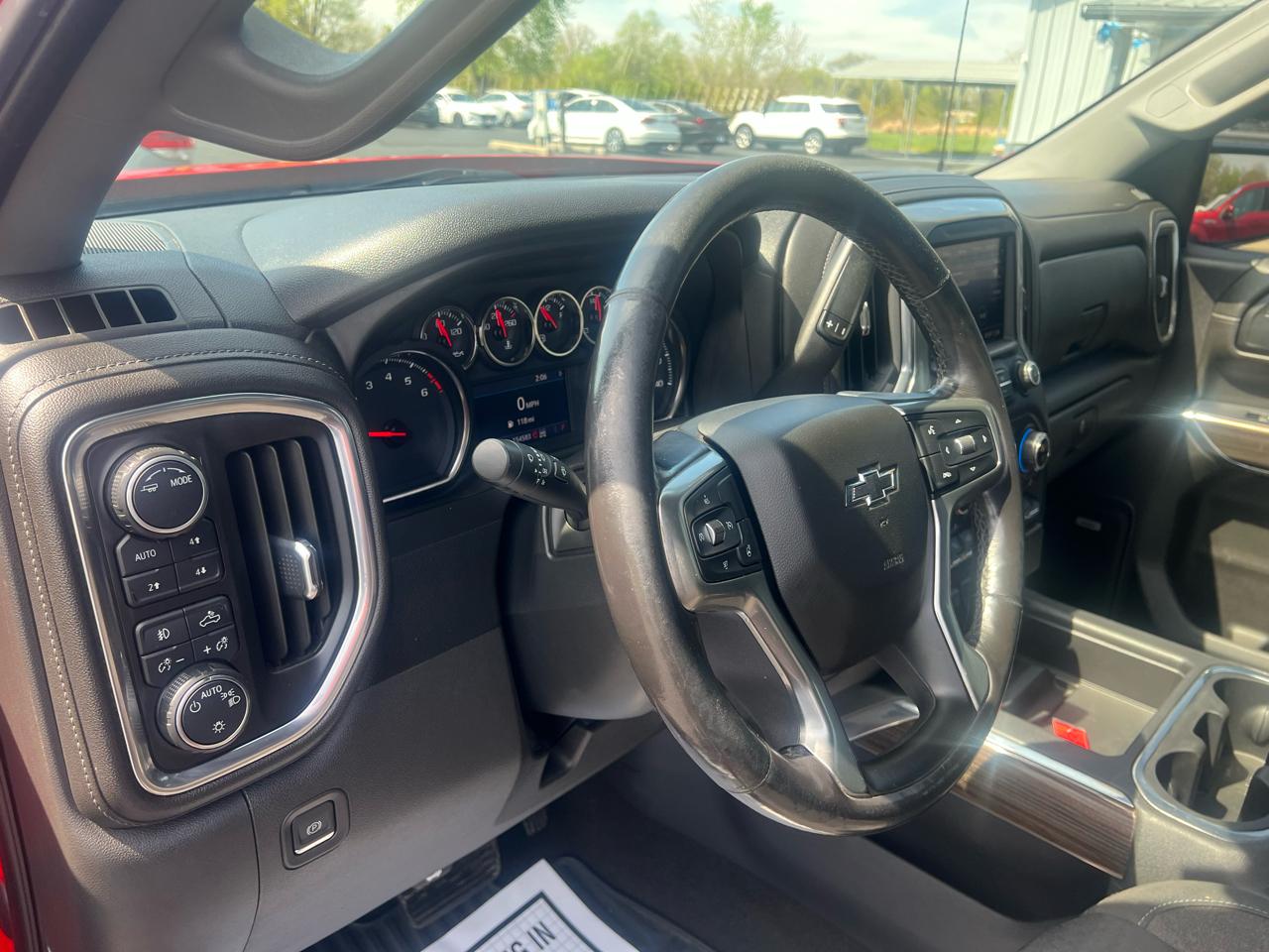 Chevrolet Silverado 1500 4WD Crew Cab 147" RST 2020