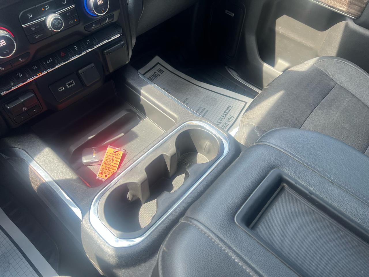 Chevrolet Silverado 1500 4WD Crew Cab 147" RST 2020