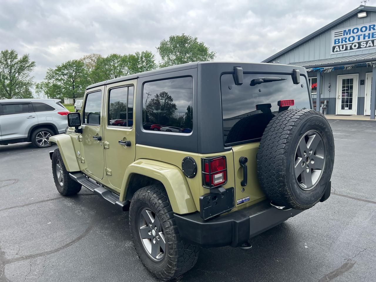 Jeep Wrangler Unlimited 4WD 4dr Freedom Edition *Ltd Avail* 2013