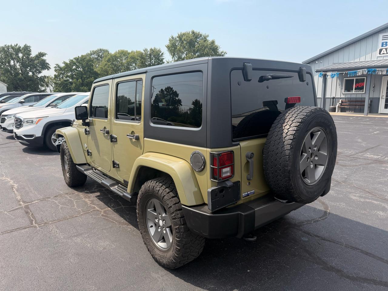 Jeep Wrangler Unlimited 4WD 4dr Freedom Edition *Ltd Avail* 2013