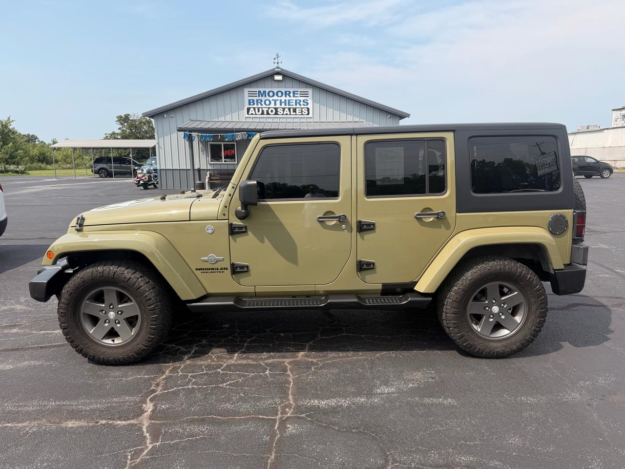 Jeep Wrangler Unlimited 4WD 4dr Freedom Edition *Ltd Avail* 2013