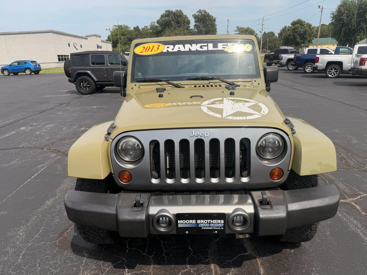 Jeep Wrangler Unlimited 4WD 4dr Freedom Edition *Ltd Avail* 2013