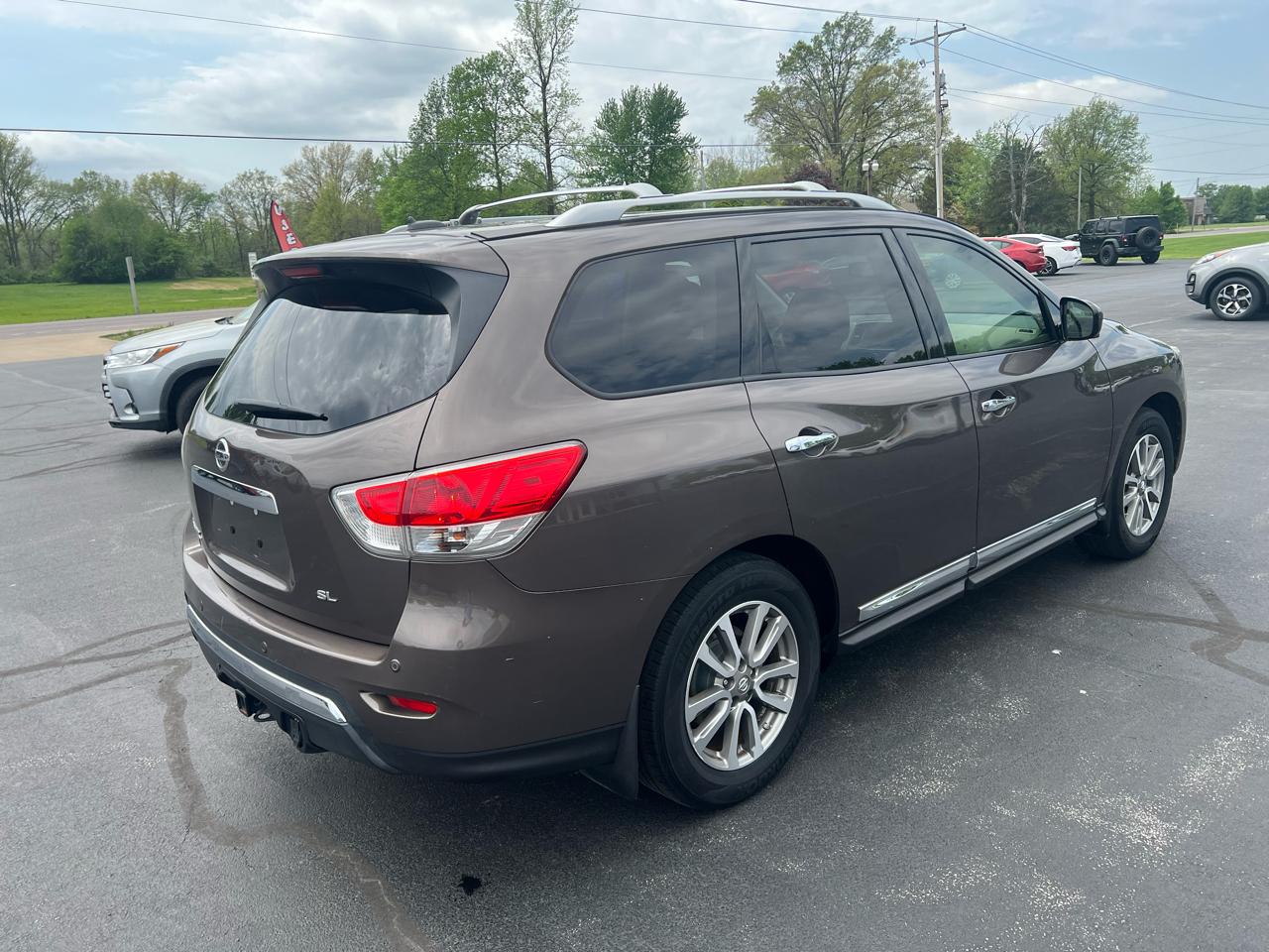 Nissan Pathfinder 2WD 4dr SL 2015