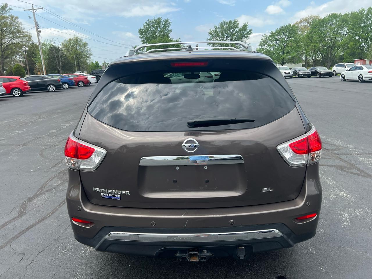 Nissan Pathfinder 2WD 4dr SL 2015