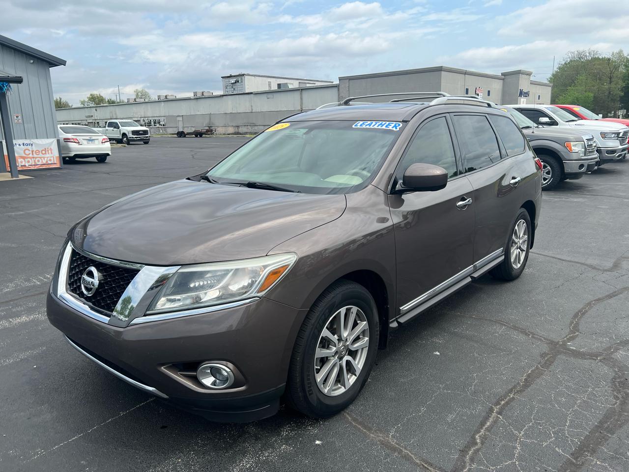 Nissan Pathfinder 2WD 4dr SL 2015