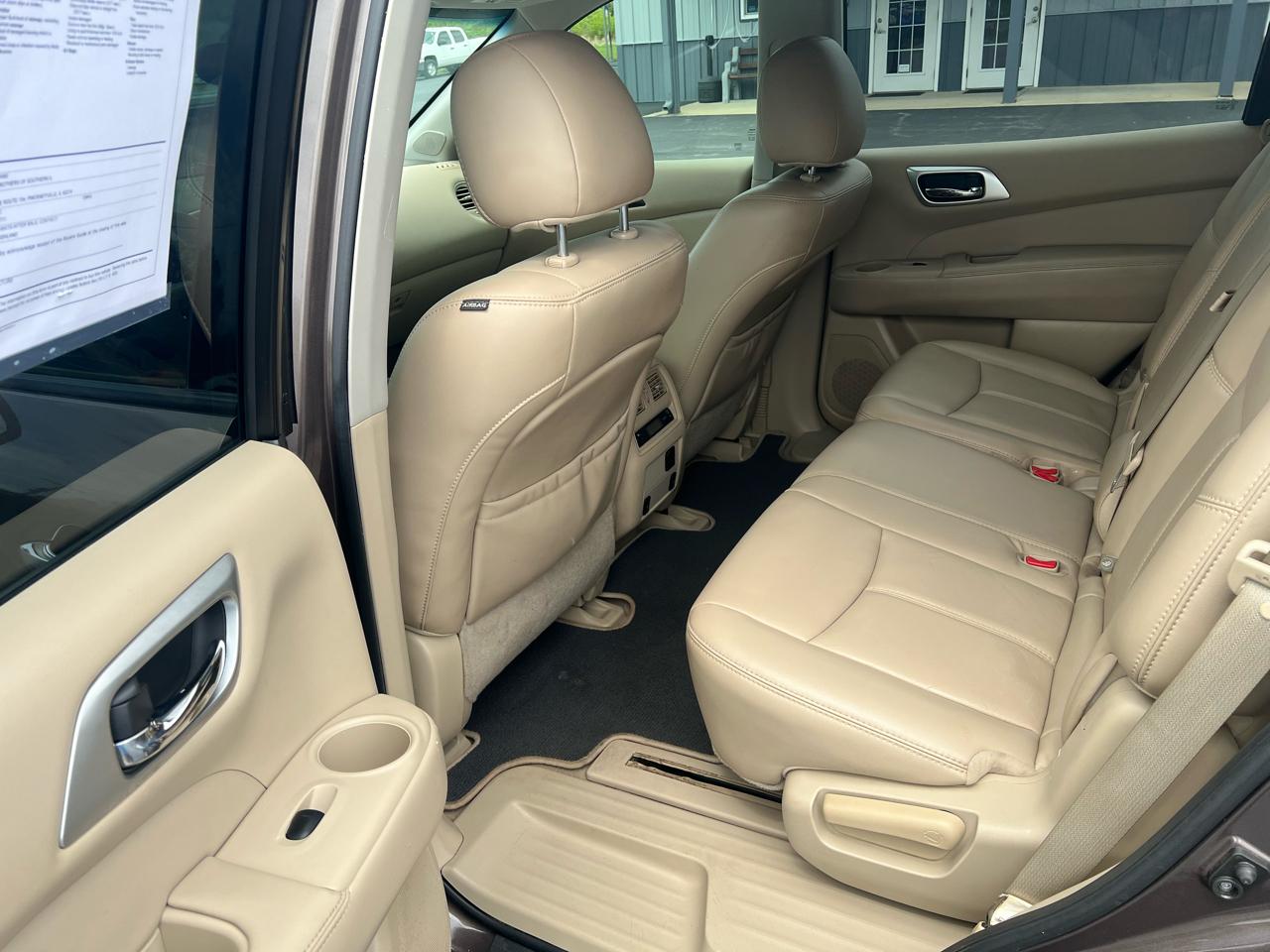 Nissan Pathfinder 2WD 4dr SL 2015