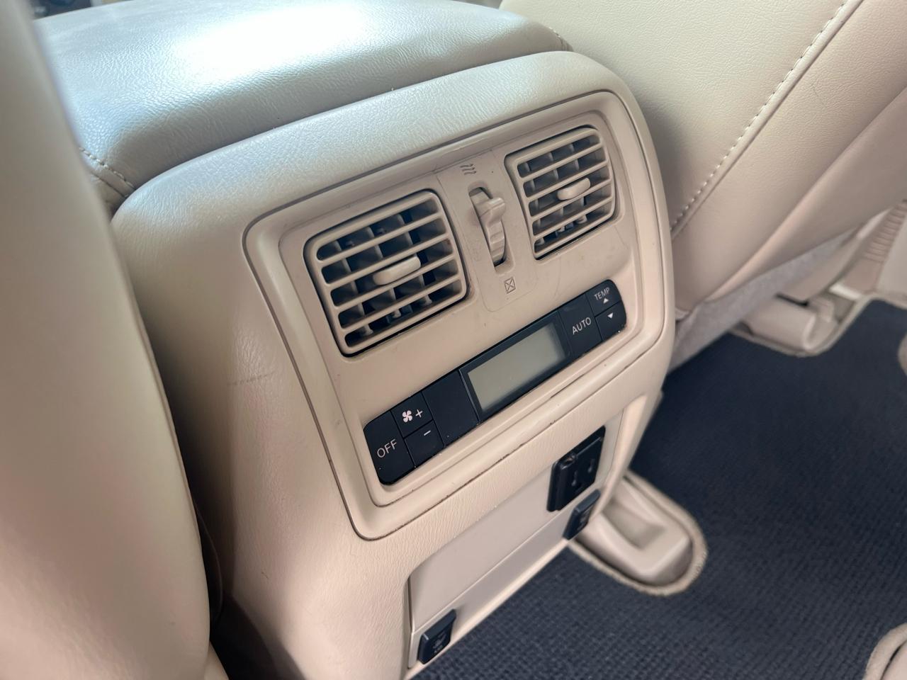 Nissan Pathfinder 2WD 4dr SL 2015