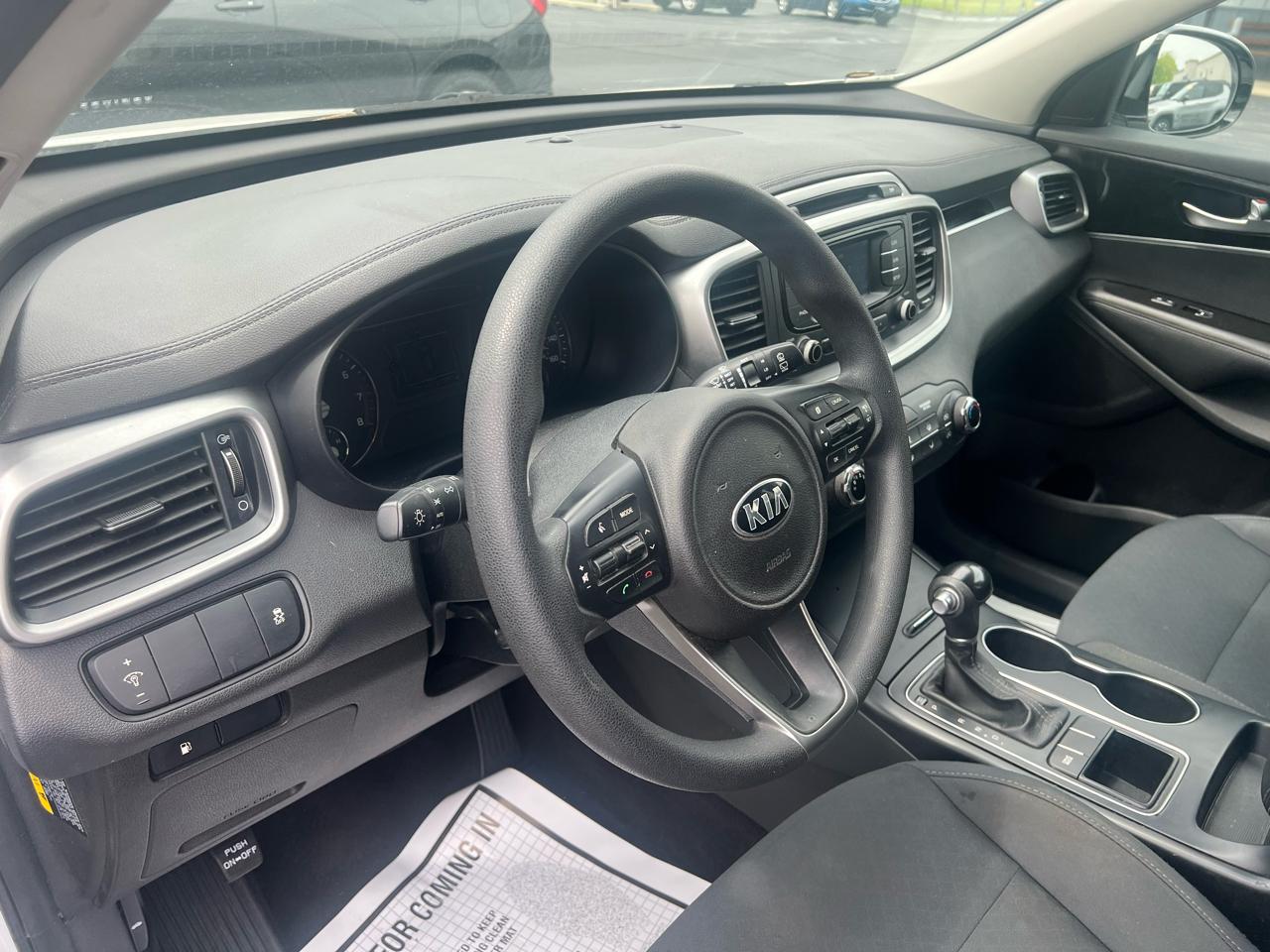 Kia Sorento FWD 4dr 3.3L LX 2016