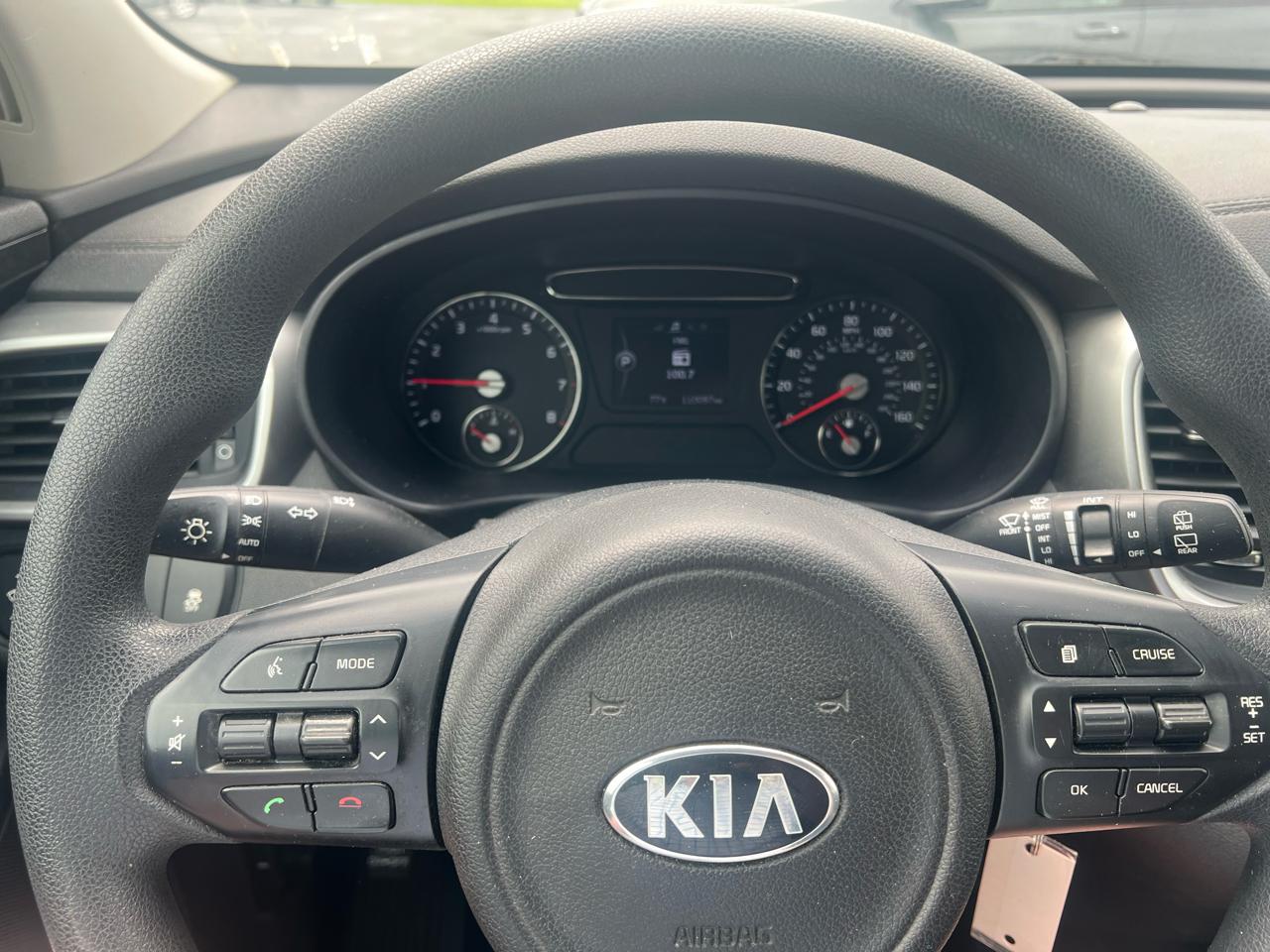 Kia Sorento FWD 4dr 3.3L LX 2016