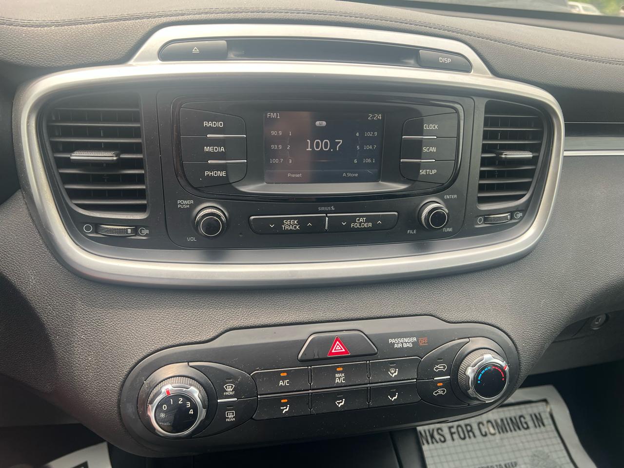 Kia Sorento FWD 4dr 3.3L LX 2016