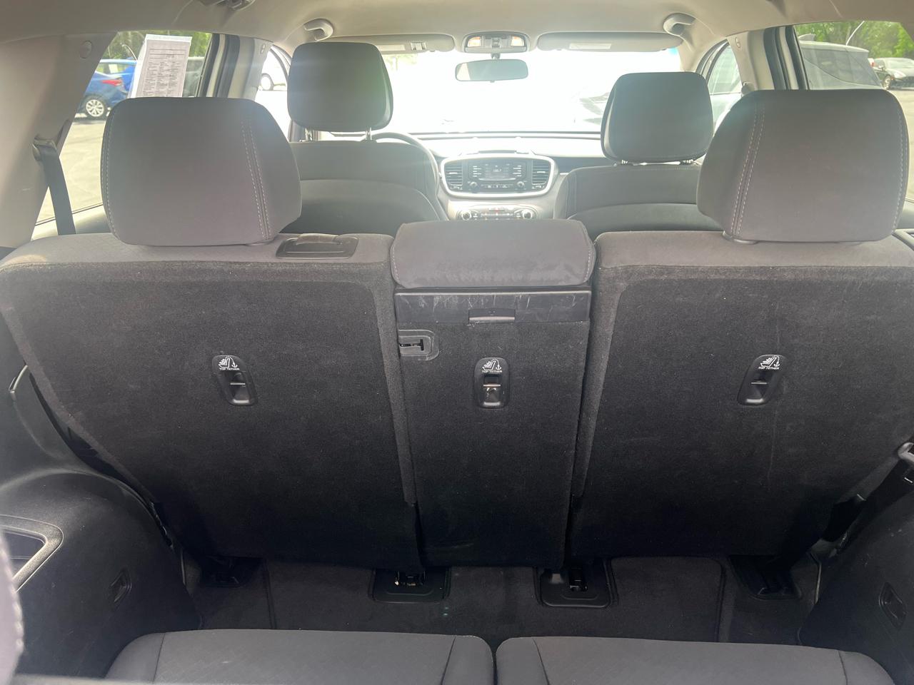 Kia Sorento FWD 4dr 3.3L LX 2016