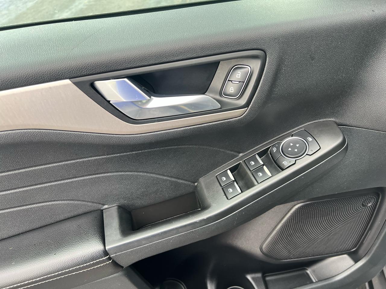 Ford Escape SE FWD 2021