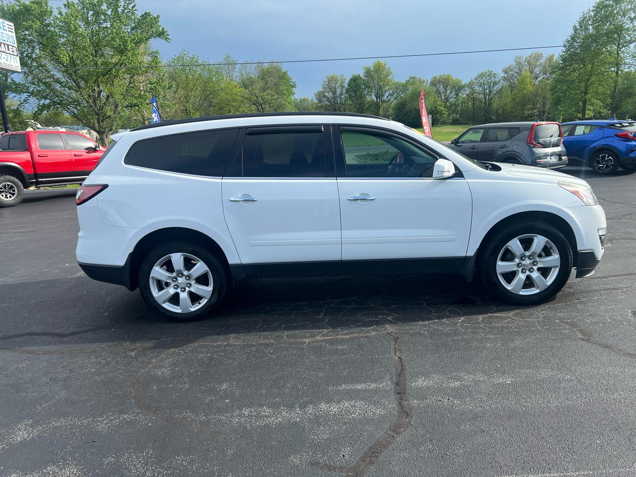 Chevrolet Traverse FWD 4dr LT w/1LT 2017