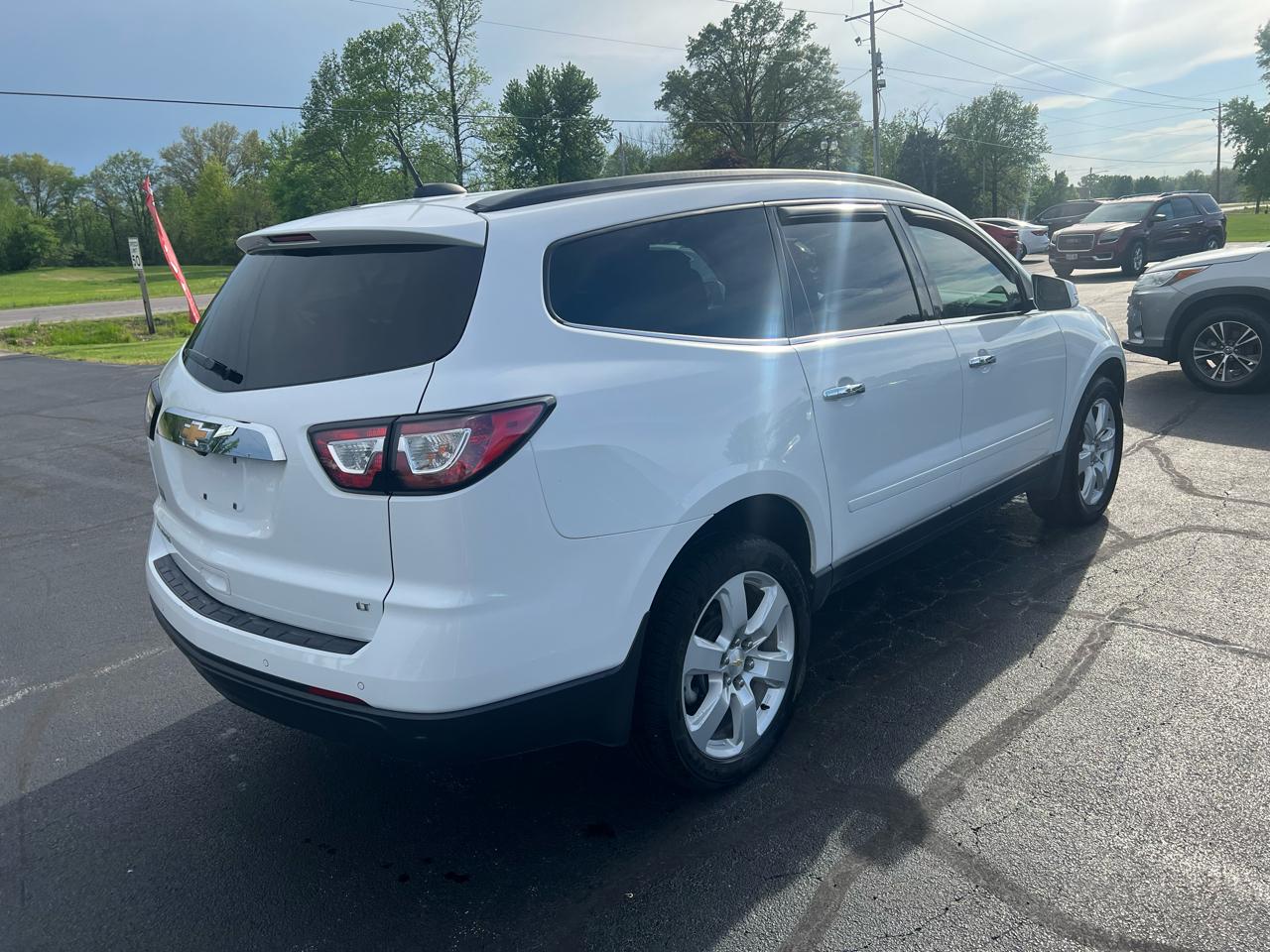 Chevrolet Traverse FWD 4dr LT w/1LT 2017