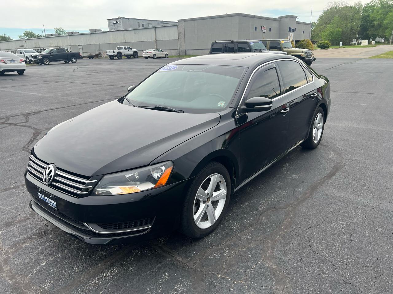 Volkswagen Passat 4dr Sdn 2.5L Auto SE 2013