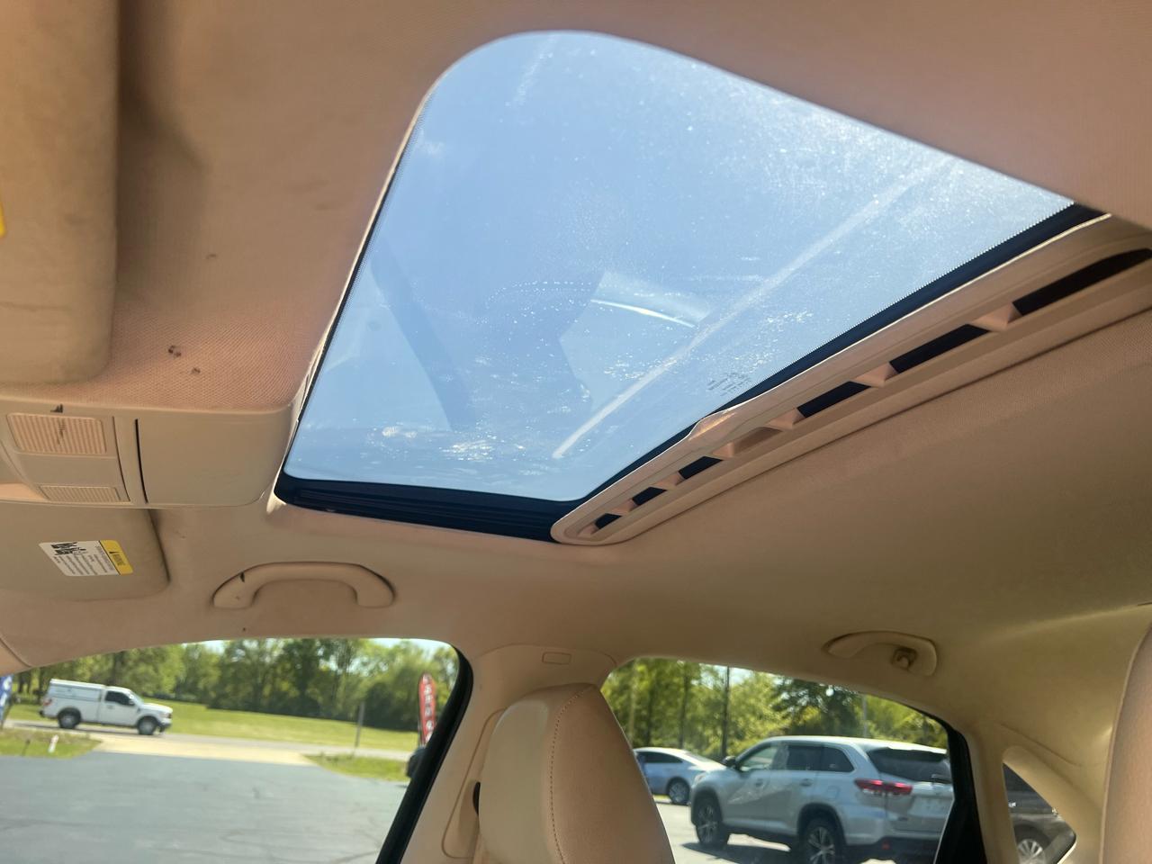 Volkswagen Passat 4dr Sdn 2.5L Auto SE 2013