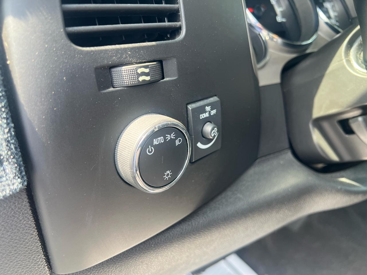 Chevrolet Silverado 1500 4WD Crew Cab 143.5" LT 2013