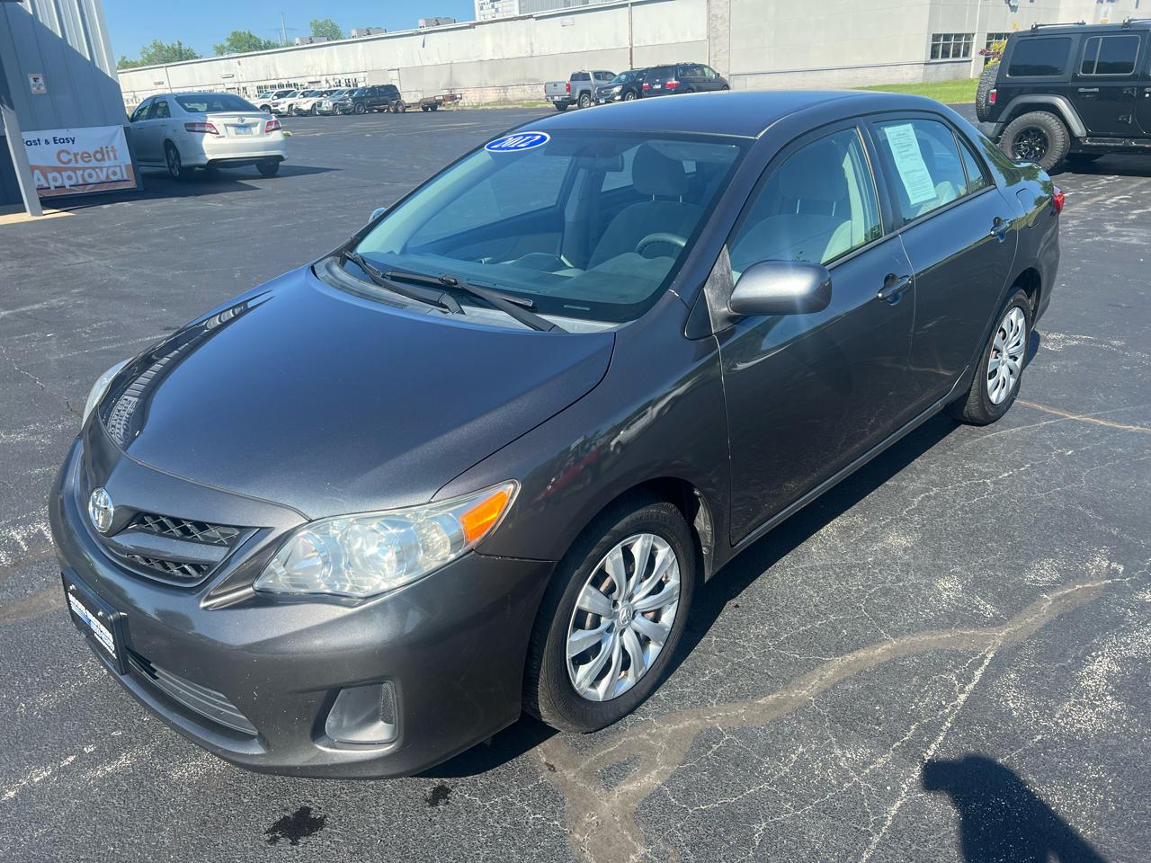 Toyota Corolla 4dr Sdn Auto LE (Natl) 2012