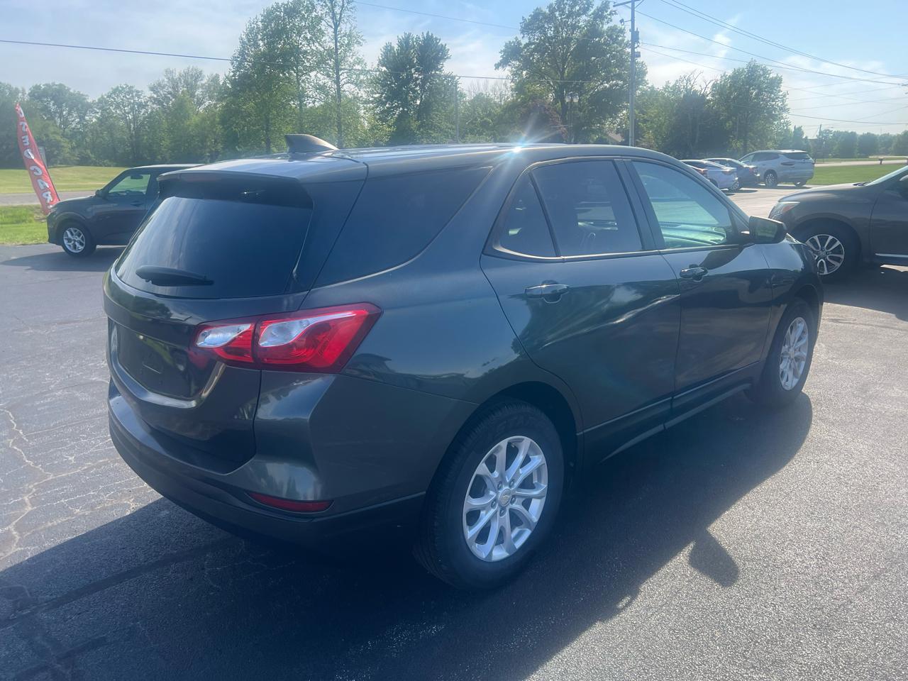 Chevrolet Equinox FWD 4dr LS w/1LS 2020