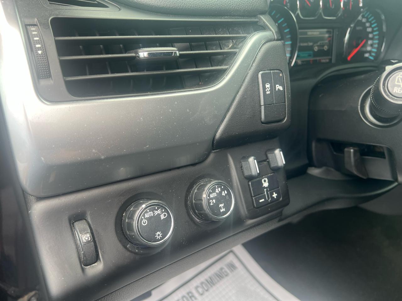 Chevrolet Tahoe 4WD 4dr LS 2016