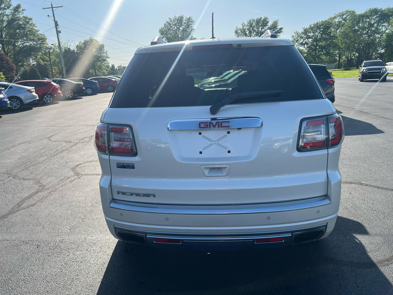GMC Acadia FWD 4dr Denali 2013