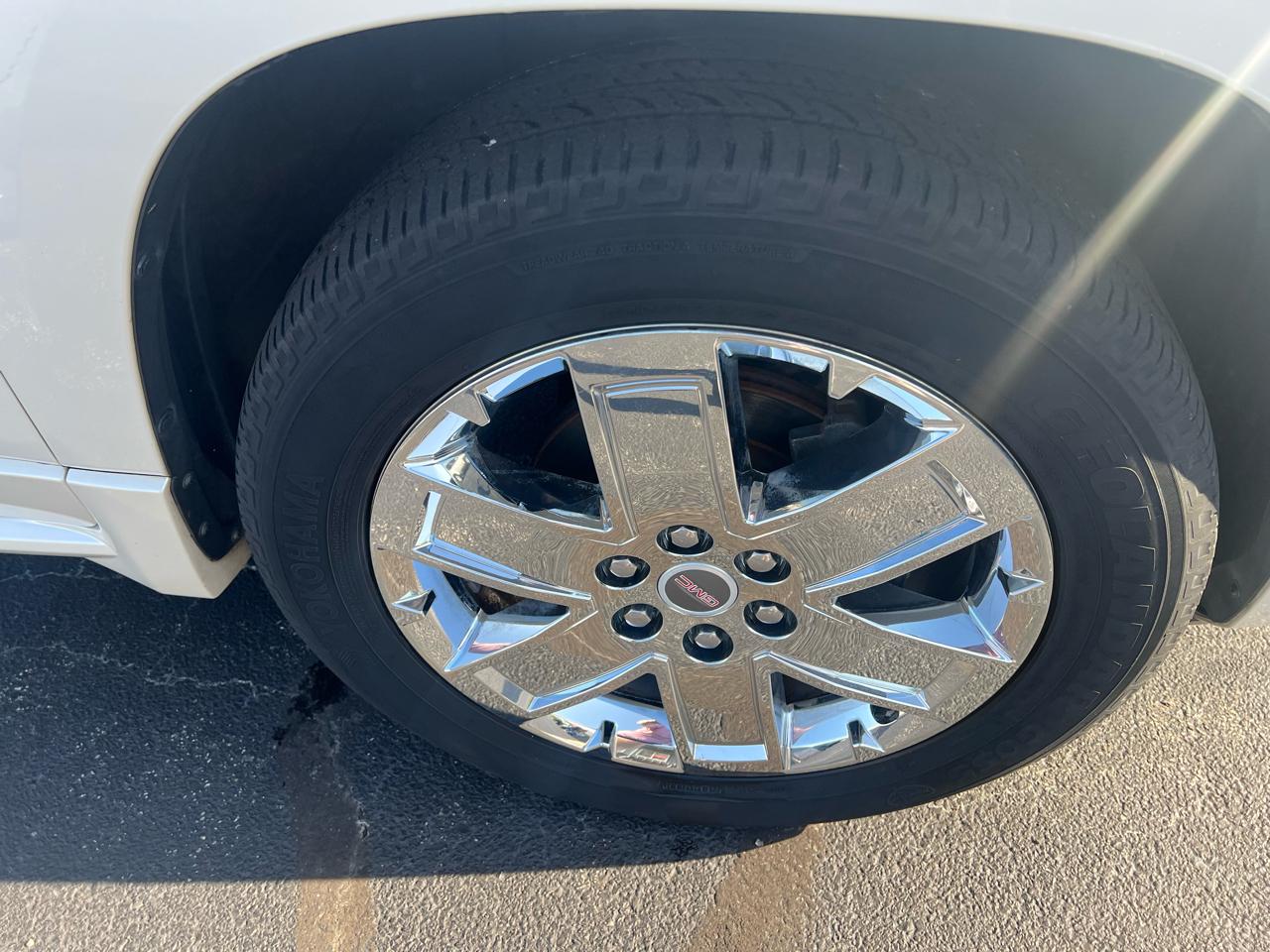 GMC Acadia FWD 4dr Denali 2013