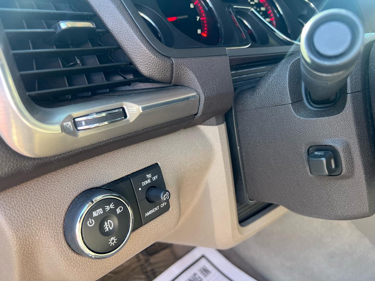 GMC Acadia FWD 4dr Denali 2013