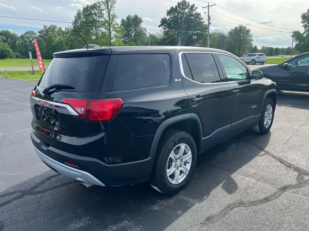 GMC Acadia FWD 4dr SLE w/SLE-1 2017