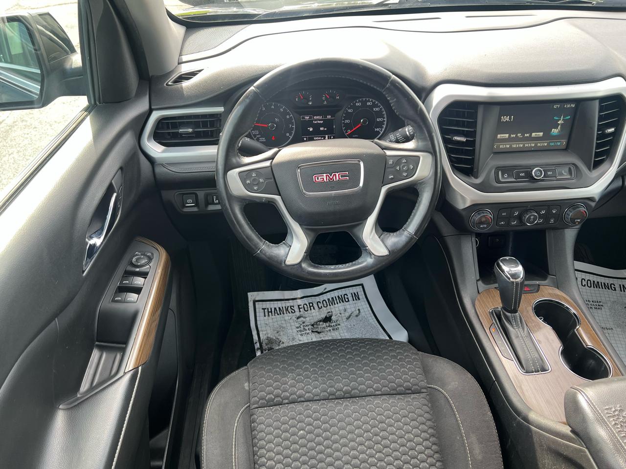 GMC Acadia FWD 4dr SLE w/SLE-1 2017