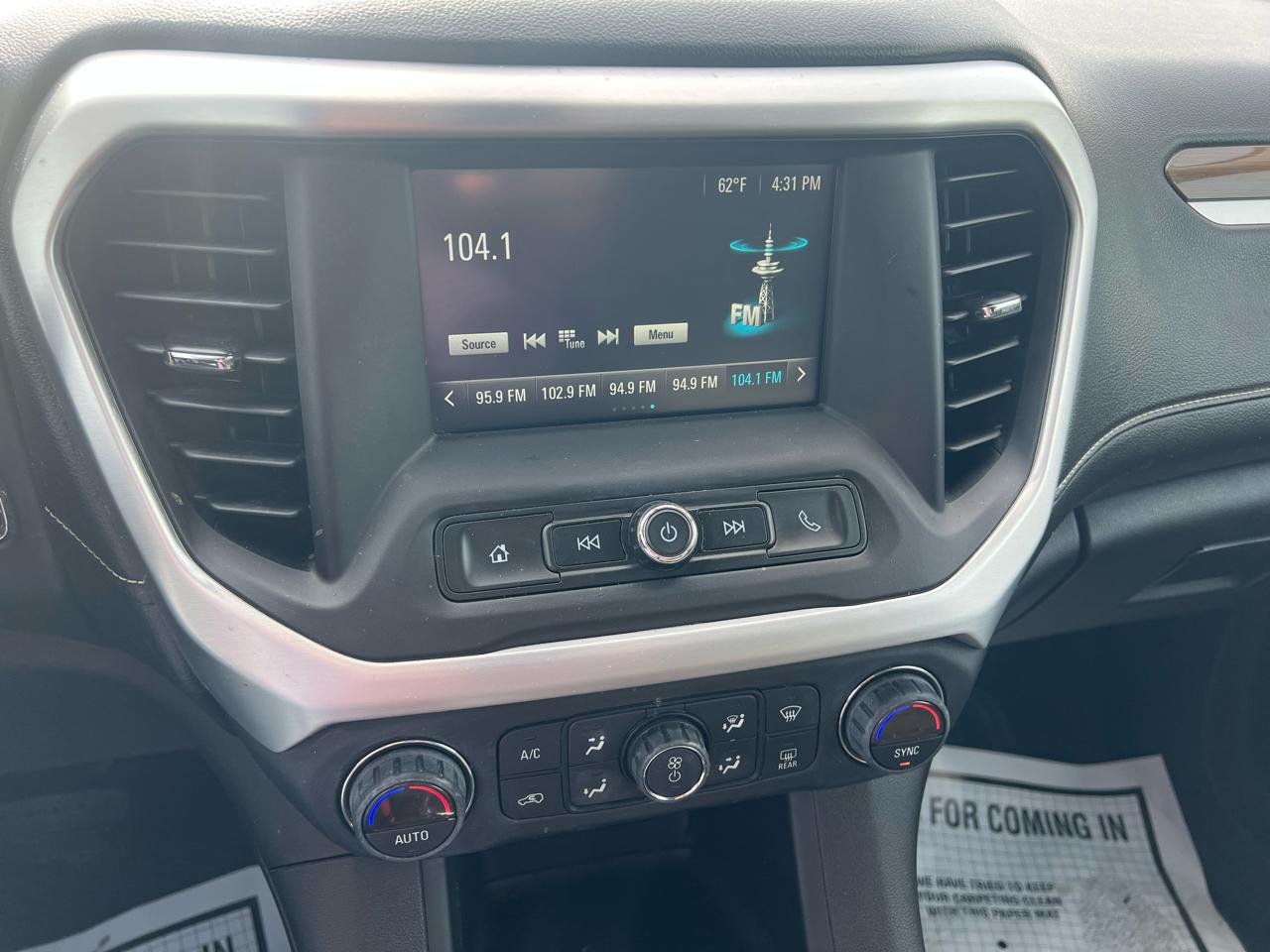 GMC Acadia FWD 4dr SLE w/SLE-1 2017