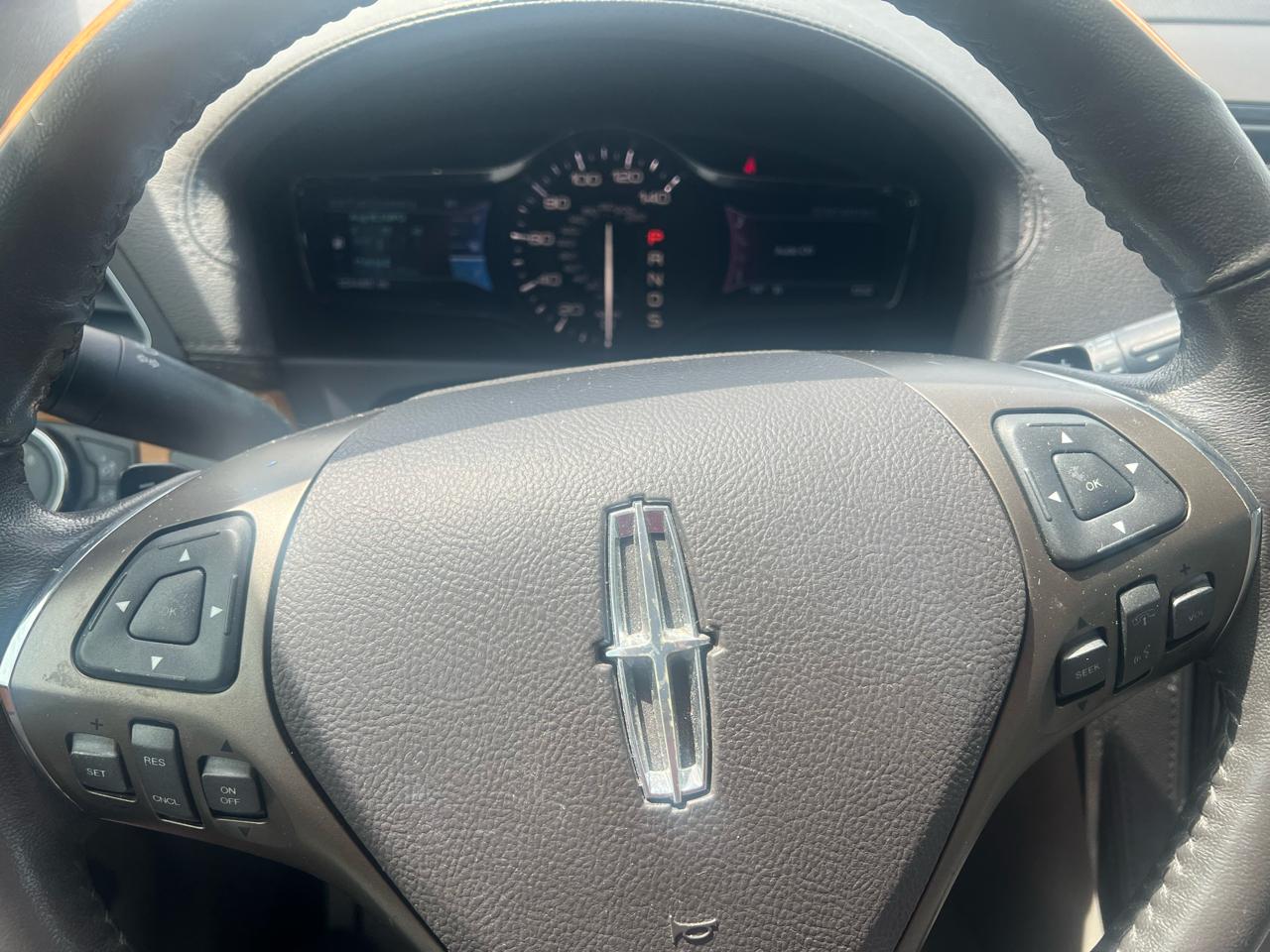 Lincoln MKX FWD 4dr 2013