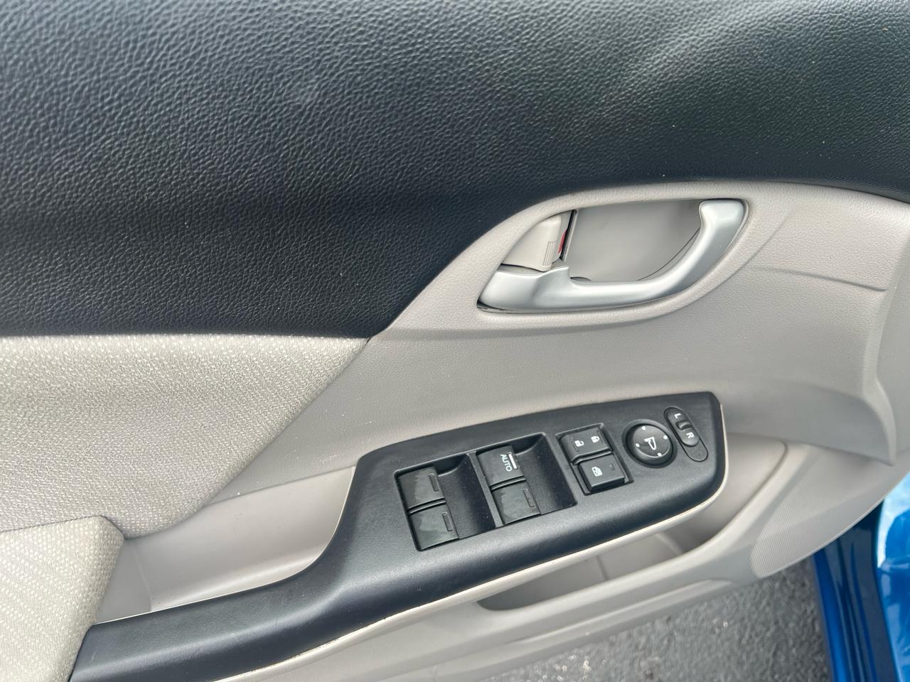 Honda Civic Sdn 4dr Auto LX 2013